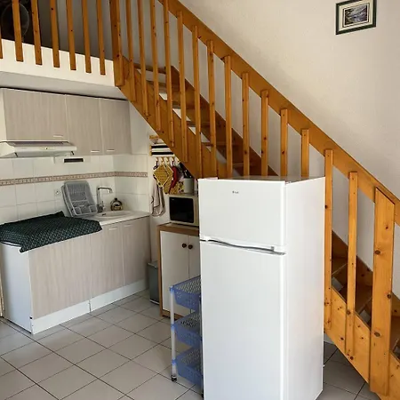 Holidayland 201 T3 Mezzanine 8 Couchages Climatise